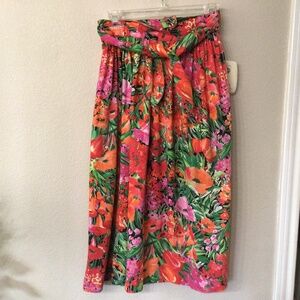 Vintage French navy floral skirt. Made in the USA. Size 10.